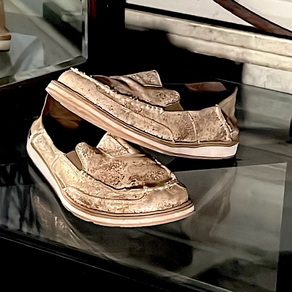 Women's size 9B Ariat sparkly slip on shoes